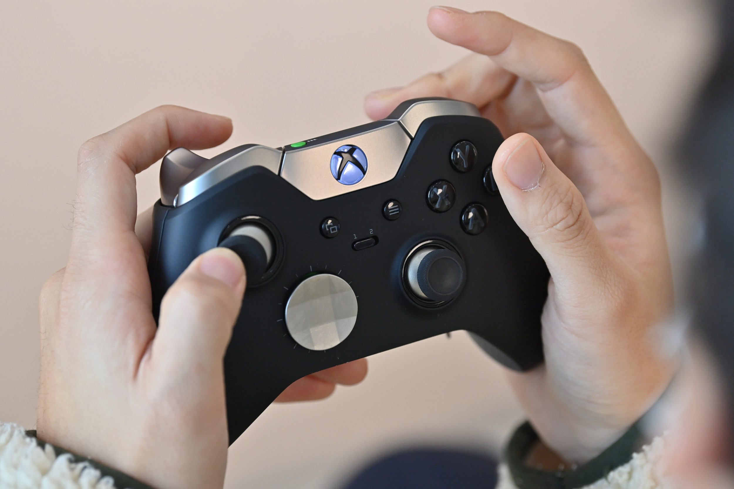 Wired Vs. Wireless Game Controller: Which One Is the Best?
