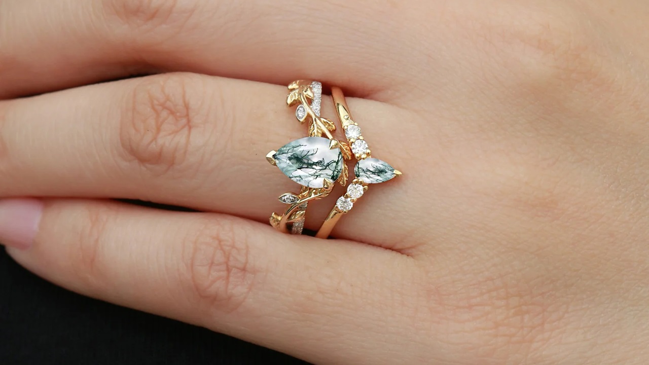 Felicegals Moss Agate Rings for the Vintage-Inspired Bride